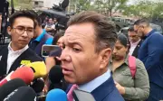 Lemus pide a la SEP no recortar el ciclo escolar en Jalisco