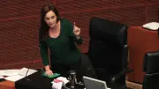 Lilly Téllez exhibe ausencia de Inzunza en el Senado
