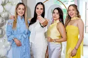 Liz Alexa Martínez dice adiós a la soltería en romántica boda