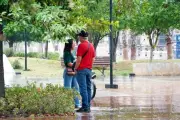 Lluvias con tormenta eléctrica y granizo azotan la región