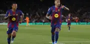 Álvaro Fidalgo titular con Betis en derrota ante Barcelona; adiós de Lewandowski