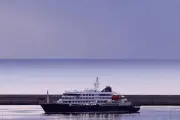 Pasajeros de crucero con hantavirus llegan a sus países
