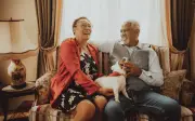 Perros ideales para acompañar a adultos mayores: razas recomendadas