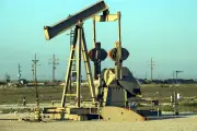 Petróleo sube por dudas sobre negociación EU-Irán