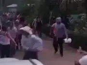 Pobladores intentan linchar a alcalde en Hueyapan, Puebla