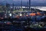 Prevén que el Brent se mantenga en torno a los 100 dólares