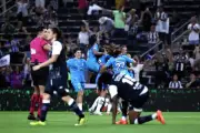 Rayadas remontan y avanzan a la final del futbol femenil
