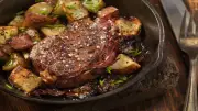 Receta de bistec en chile pasilla con papas: guiso tradicional