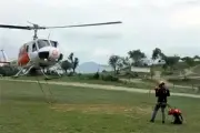 Rescatan a dos heridos tras accidente en parapente en México