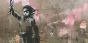 Restauran mural de Banksy sobre crisis migratoria en Venecia