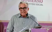 Rubén Rocha Moya solicita licencia como gobernador por investigación de nexos con el narco