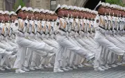 Rusia y Corea del Norte unen fuerzas en desfile militar en Moscú