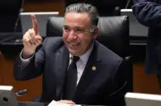 Senador Enrique Inzunza se mantiene en su cargo pese a acusaciones de EU