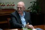 Sheinbaum cambia gabinete: Julio Berdegué deja Agricultura