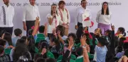 Sheinbaum entrega becas Rita Cetina a 9 millones de niños en Neza