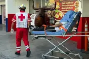 Taqueros se enfrentan a machetazos en el centro de la ciudad