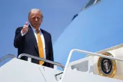 Trump viaja a China para cumbre con Xi Jinping