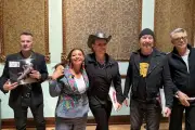 U2 hace felices a fans capitalinos con concierto en el Zócalo