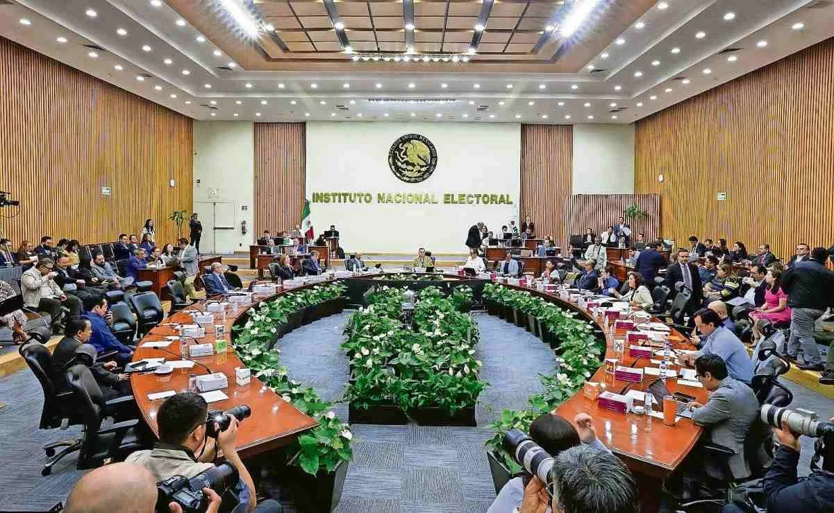 INE rechaza retirar spots críticos del PRI contra Morena y Samuel García