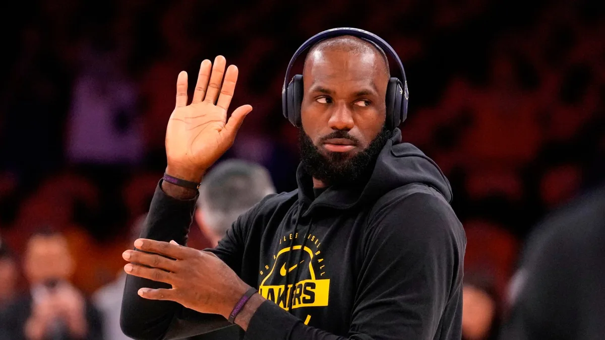 LeBron James y Lakers son barridos por Thunder; futuro incierto del astro