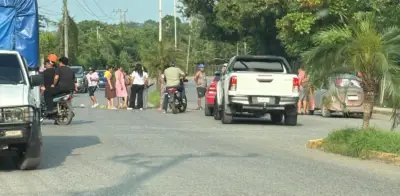 Bloquean carretera en Hidalgo por apagones constantes; reportan daños eléctricos