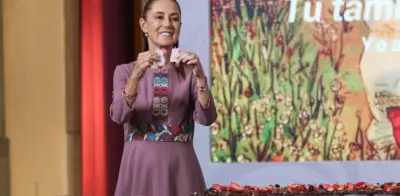 Claudia Sheinbaum celebra su cumpleaños 64 con pastel, pozole y el juego del Tri