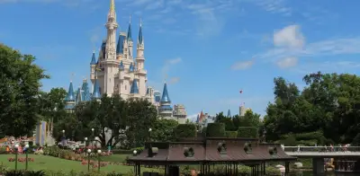 Disney retira 414 caimanes tras muerte de niño en 2016