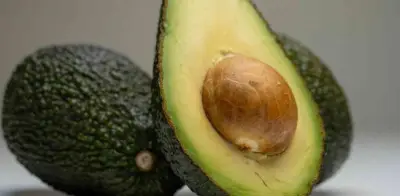 Evita que el aguacate se oxide con estos trucos caseros comprobados