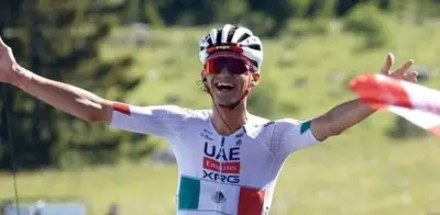 Isaac del Toro rompe récord en Francia y lanza advertencia para el Tour