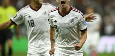 Álvaro Fidalgo, tercer naturalizado en anotar gol con México en Mundial