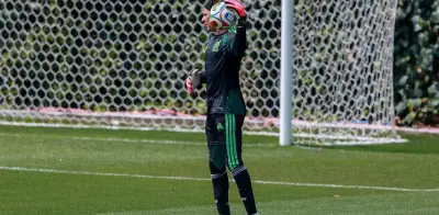 ¿Memo Ochoa titular en el Mundial 2026? Marca patrocinadora se adelanta