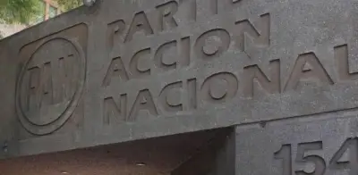 Morena denuncia al PAN por presunto fraude piramidal con programa social