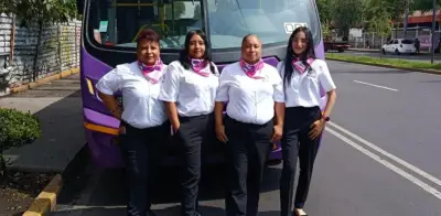 Mujeres de Xochimilco se capacitan como operadoras de transporte público