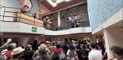 Pedro Derrant rompe con Círculo de Poesía por alianza en Casa del Poeta