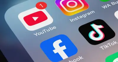 Reino Unido prohibirá redes sociales a menores de 16 años