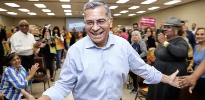 Xavier Becerra, hijo de mexicanos, se perfila como primer gobernador latino de California en 151 años