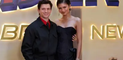 Zendaya deslumbra en Madrid con vestido negro de flecos en premier de Spider-Man