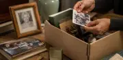 4 cosas de un familiar fallecido que nunca debes tirar, según expertos