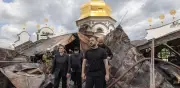 Ataque ruso masivo en Ucrania: 11 muertos y catedral de Kiev destruida