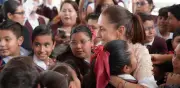 Becas buscan igualar condiciones de estudiantes: Claudia Sheinbaum
