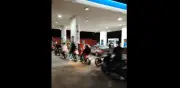 CNTE provoca compras de pánico en gasolineras de Oaxaca