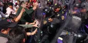 Descartan regreso de granaderos a calles de CDMX; presentan nuevo uniforme