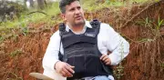 Detienen a exfuncionario y agente por caso Manzo en Michoacán