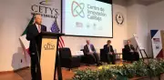 Embajador de EU inaugura Centro de Innovación CaliBaja en CETYS Universidad
