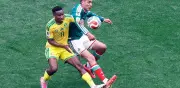FIFA castigaría a Zwane con tres partidos tras agresión a Alvarado en México vs Sudáfrica