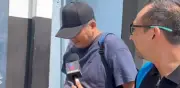 Guardia de seguridad se queda dormido en cine y lo dejan encerrado toda la noche