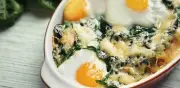 Huevos a la florentina como de restaurante: el desayuno de reyes