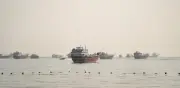 India reporta tres tripulantes desaparecidos tras ataque de EU a petrolero en Omán