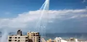 Israel usa fósforo blanco en Líbano; arma ilegal en 126 países