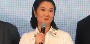 Keiko Fujimori se acerca a la presidencia de Perú con ventaja mínima